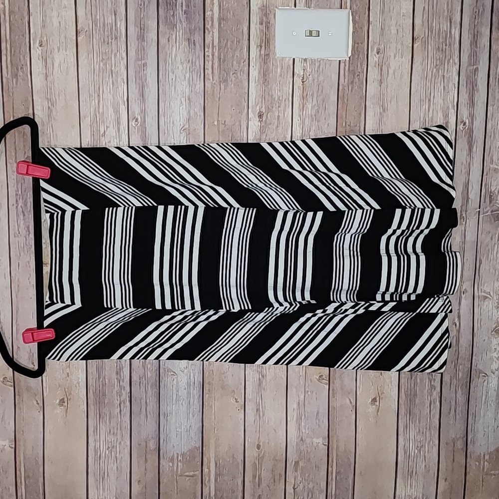 Apt 9 Skirt